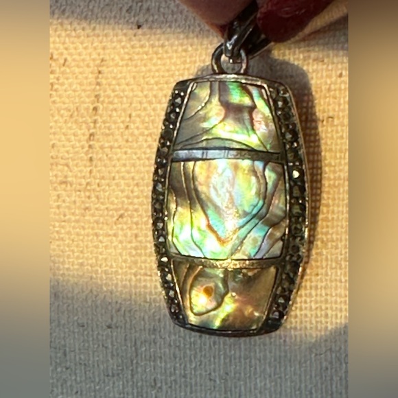 Vintage Sterling Silver Abalone Sectioned Pendant Necklace with Marcasite - Picture 4 of 8